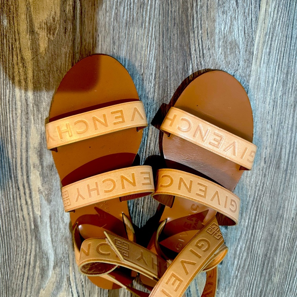 Givenchy Sandals 🔥🔥🔥